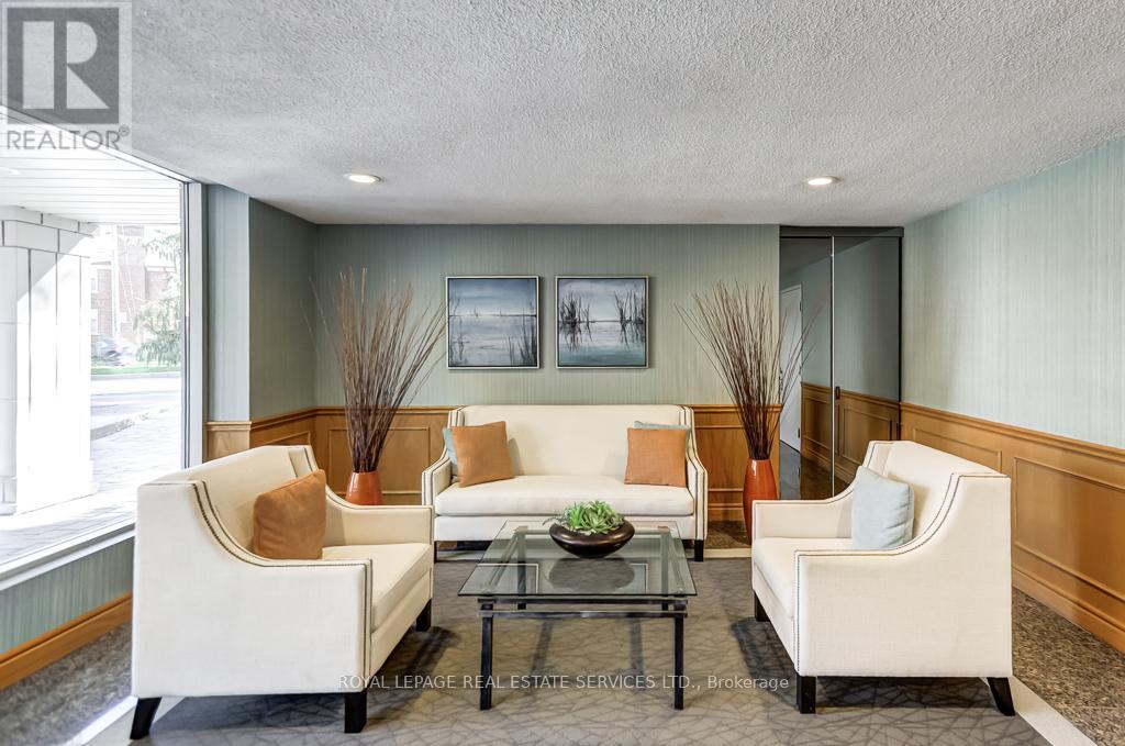 101 - 30 Anglesey Boulevard, Toronto, Ontario  M9A 3B5 - Photo 4 - W12471579