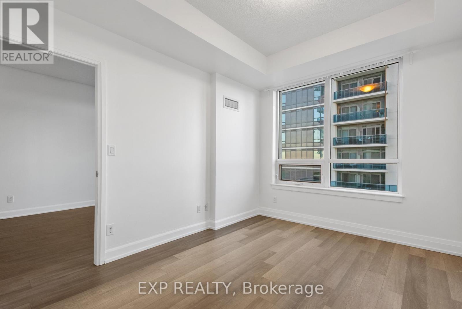 1011 - 7167 Yonge Street, Markham, Ontario  L3T 0E1 - Photo 13 - N12471662