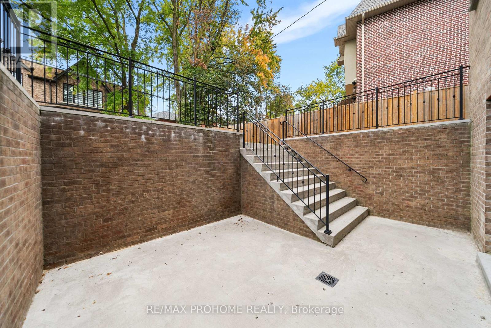 8 Worsley Court, Markham, Ontario  L3R 1V4 - Photo 45 - N12471667
