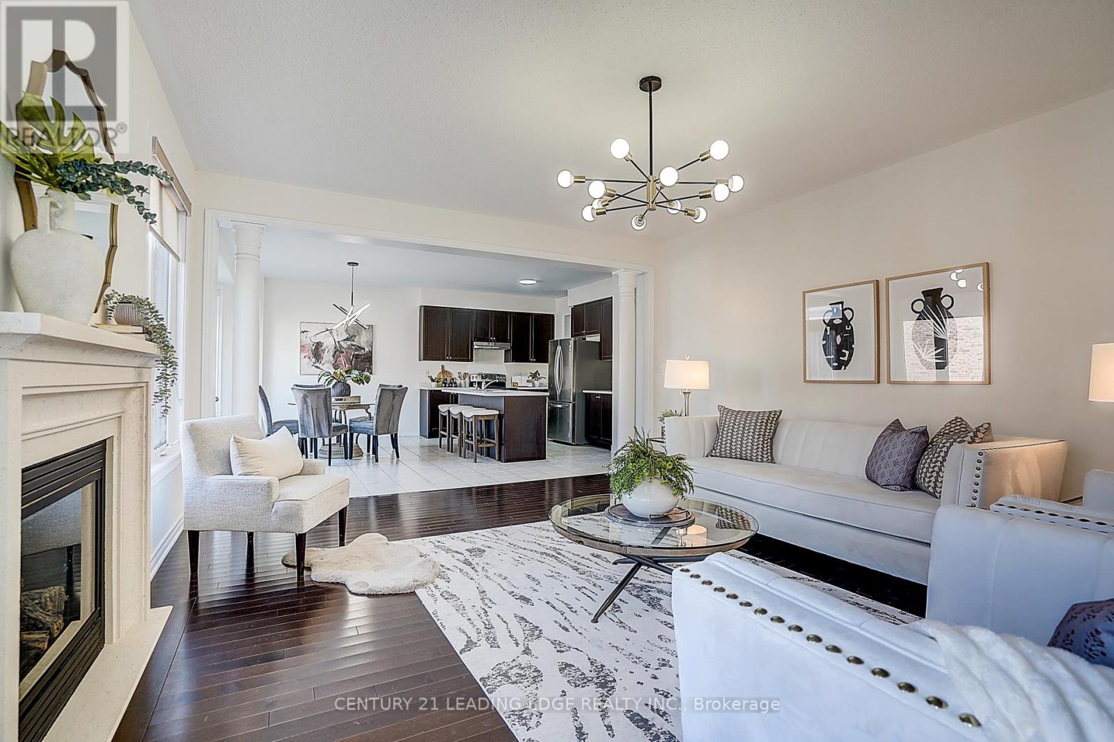 8 Hubner Avenue, Markham, Ontario  L6C 0S8 - Photo 13 - N12471700