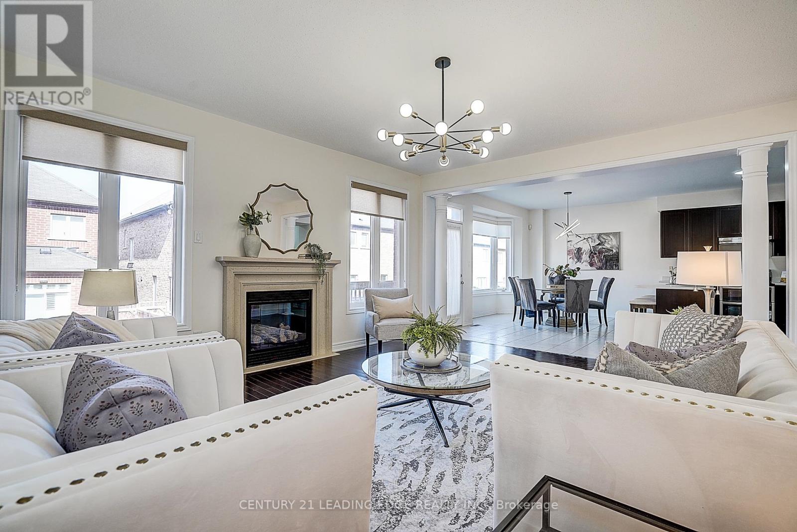 8 Hubner Avenue, Markham, Ontario  L6C 0S8 - Photo 14 - N12471700