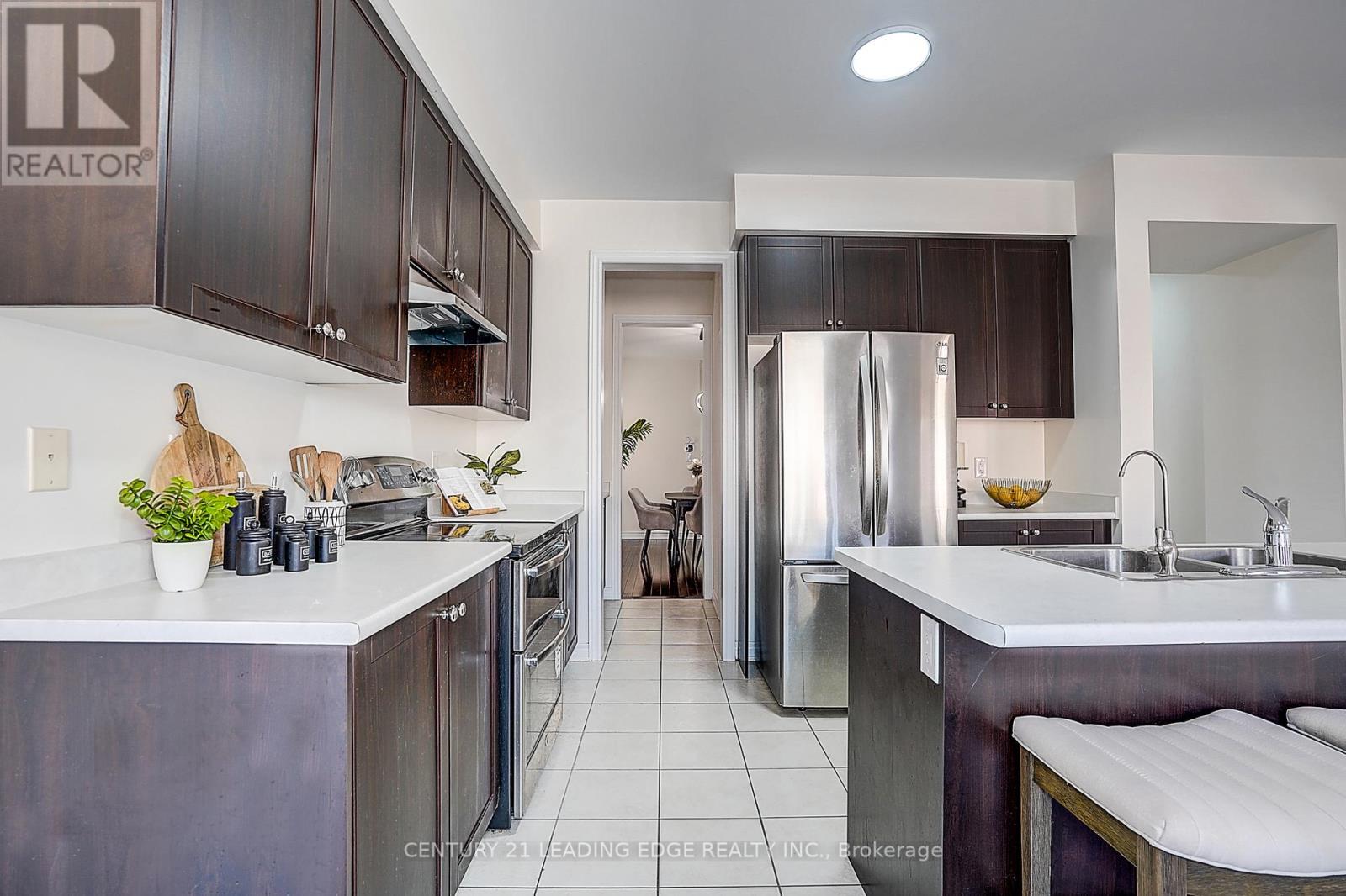 8 Hubner Avenue, Markham, Ontario  L6C 0S8 - Photo 21 - N12471700