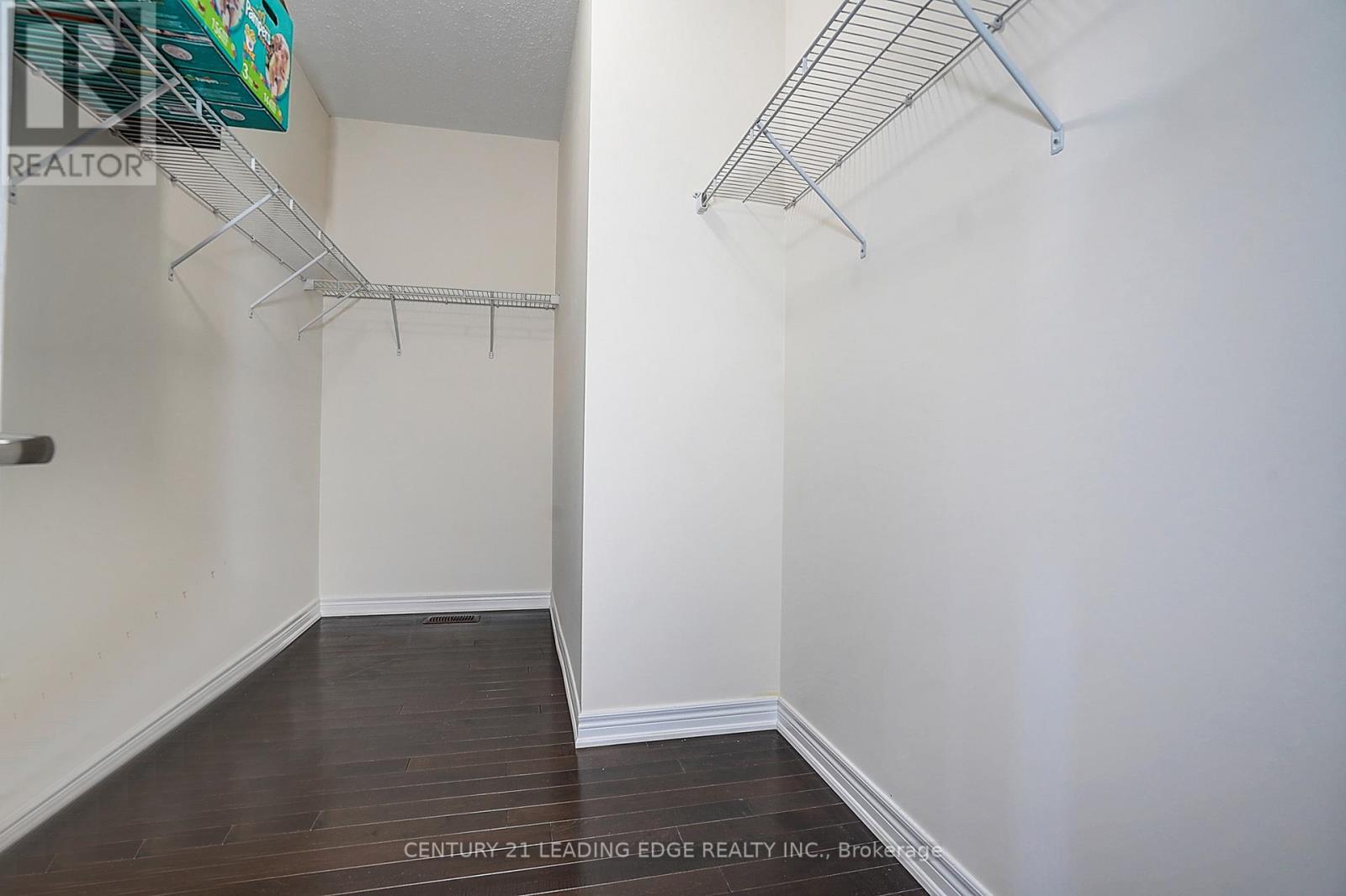 8 Hubner Avenue, Markham, Ontario  L6C 0S8 - Photo 38 - N12471700