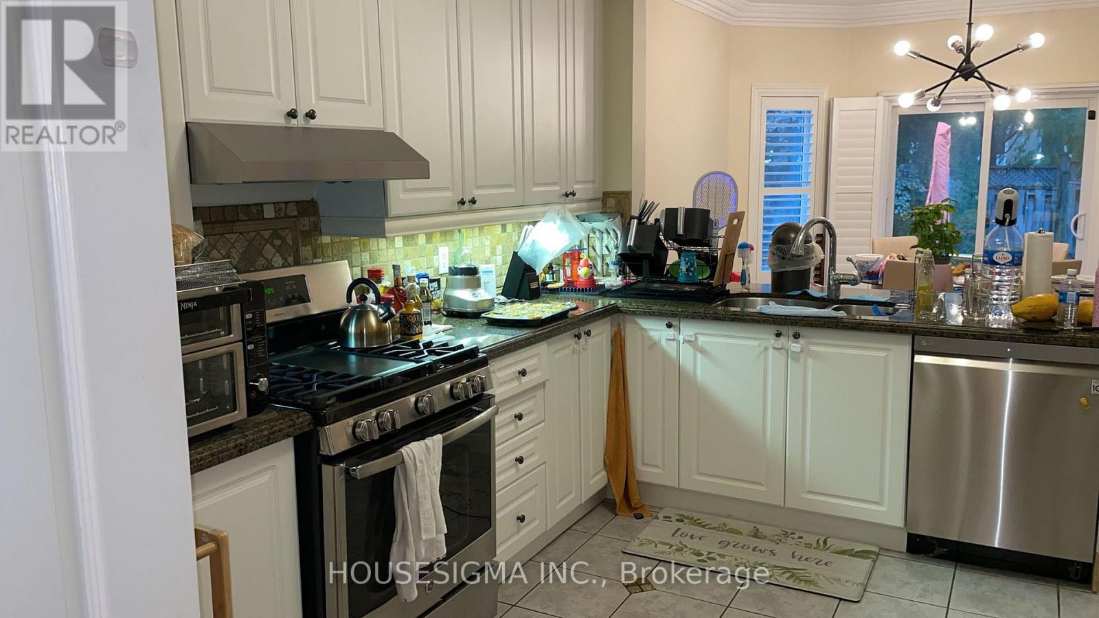 15 Silverado Trail, Vaughan, Ontario  L4H 1V7 - Photo 6 - N12471718