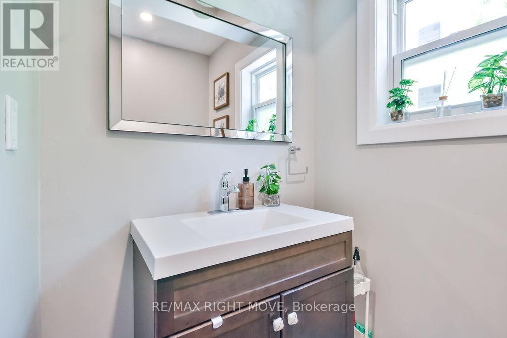 6896 Pentland Lane, Ramara, Ontario  L0K 2B0 - Photo 14 - S12471635