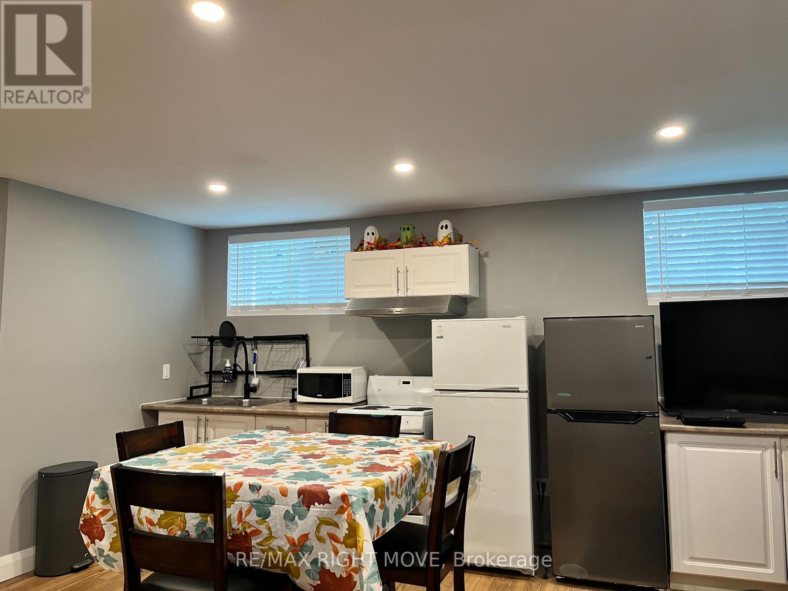 6896 Pentland Lane, Ramara, Ontario  L0K 2B0 - Photo 29 - S12471635