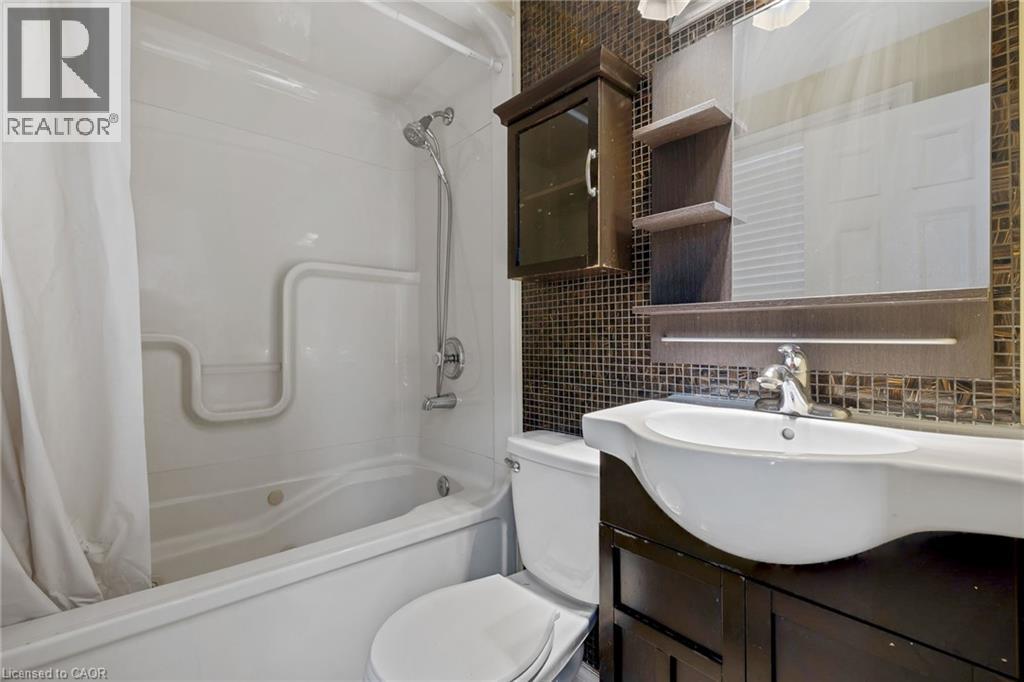 703 Lawrence Road, Hamilton, Ontario  L8K 1Z7 - Photo 14 - 40780042