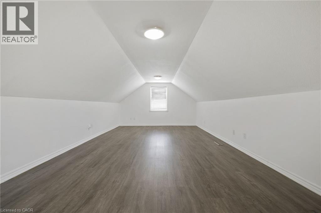 703 Lawrence Road, Hamilton, Ontario  L8K 1Z7 - Photo 17 - 40780042