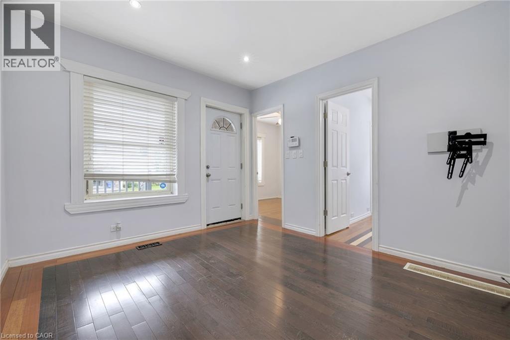 703 Lawrence Road, Hamilton, Ontario  L8K 1Z7 - Photo 5 - 40780042
