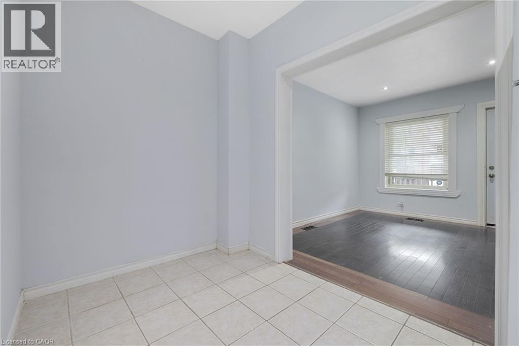703 Lawrence Road, Hamilton, Ontario  L8K 1Z7 - Photo 9 - 40780042