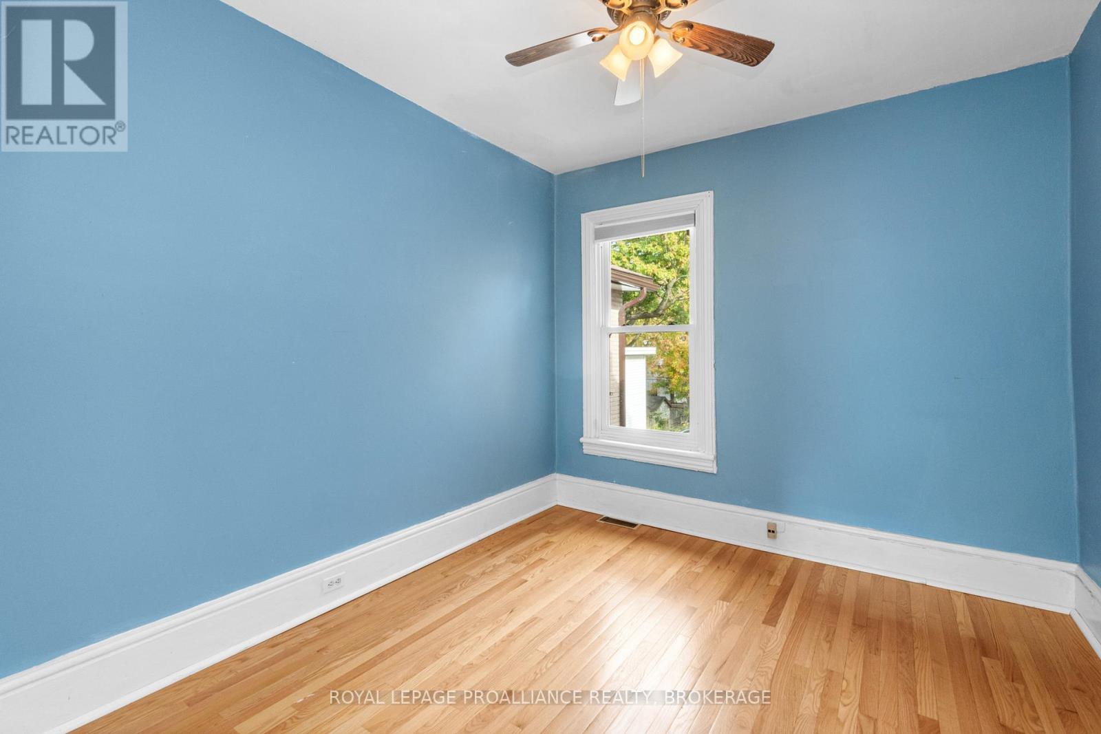 153 Montreal Street, Kingston, Ontario  K7K 3G2 - Photo 27 - X12471750