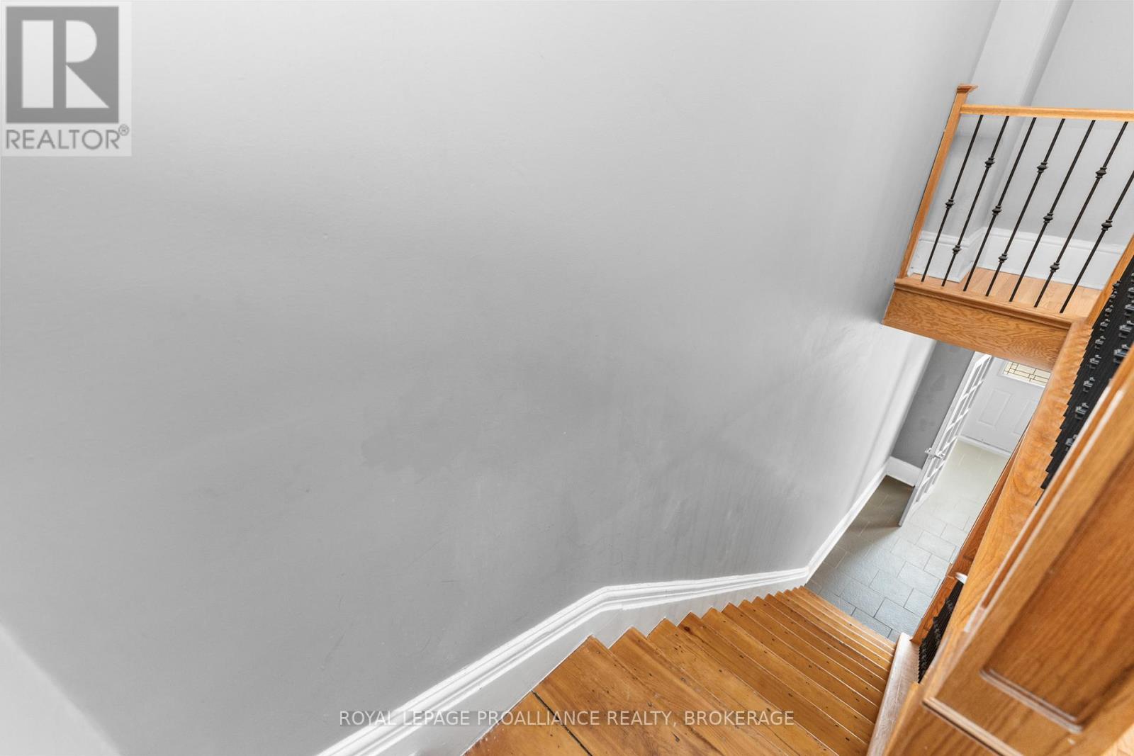 153 Montreal Street, Kingston, Ontario  K7K 3G2 - Photo 36 - X12471750