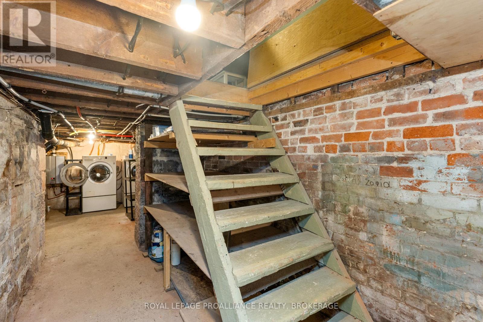 153 Montreal Street, Kingston, Ontario  K7K 3G2 - Photo 38 - X12471750