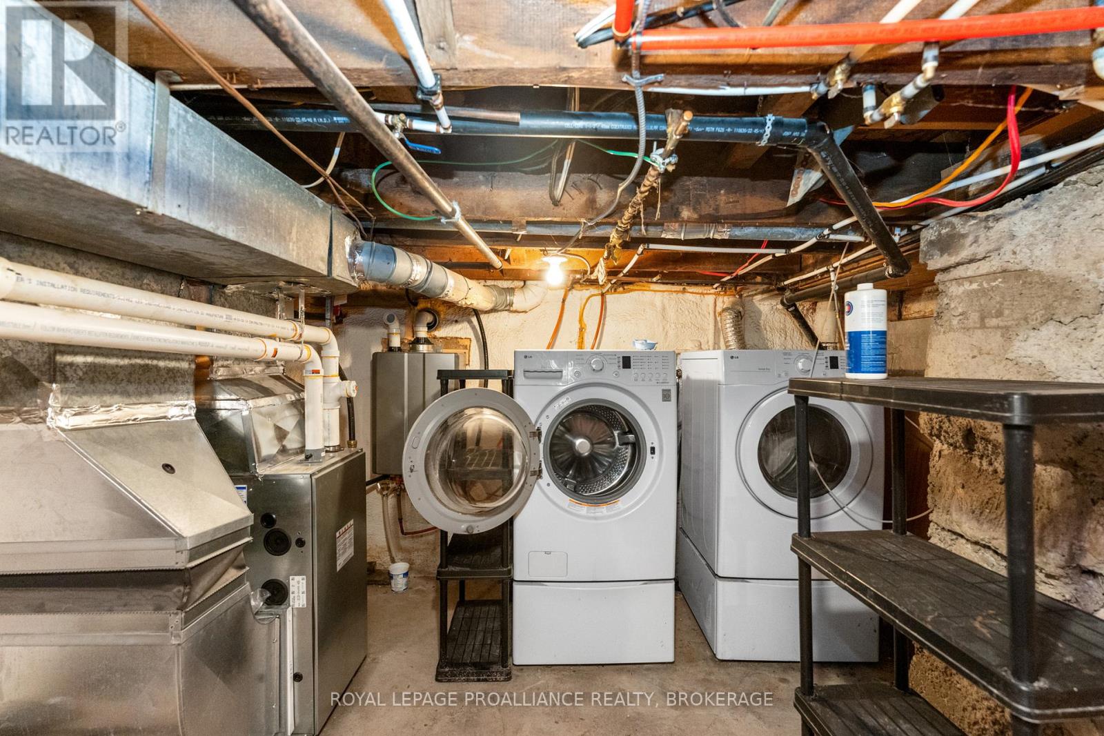 153 Montreal Street, Kingston, Ontario  K7K 3G2 - Photo 39 - X12471750
