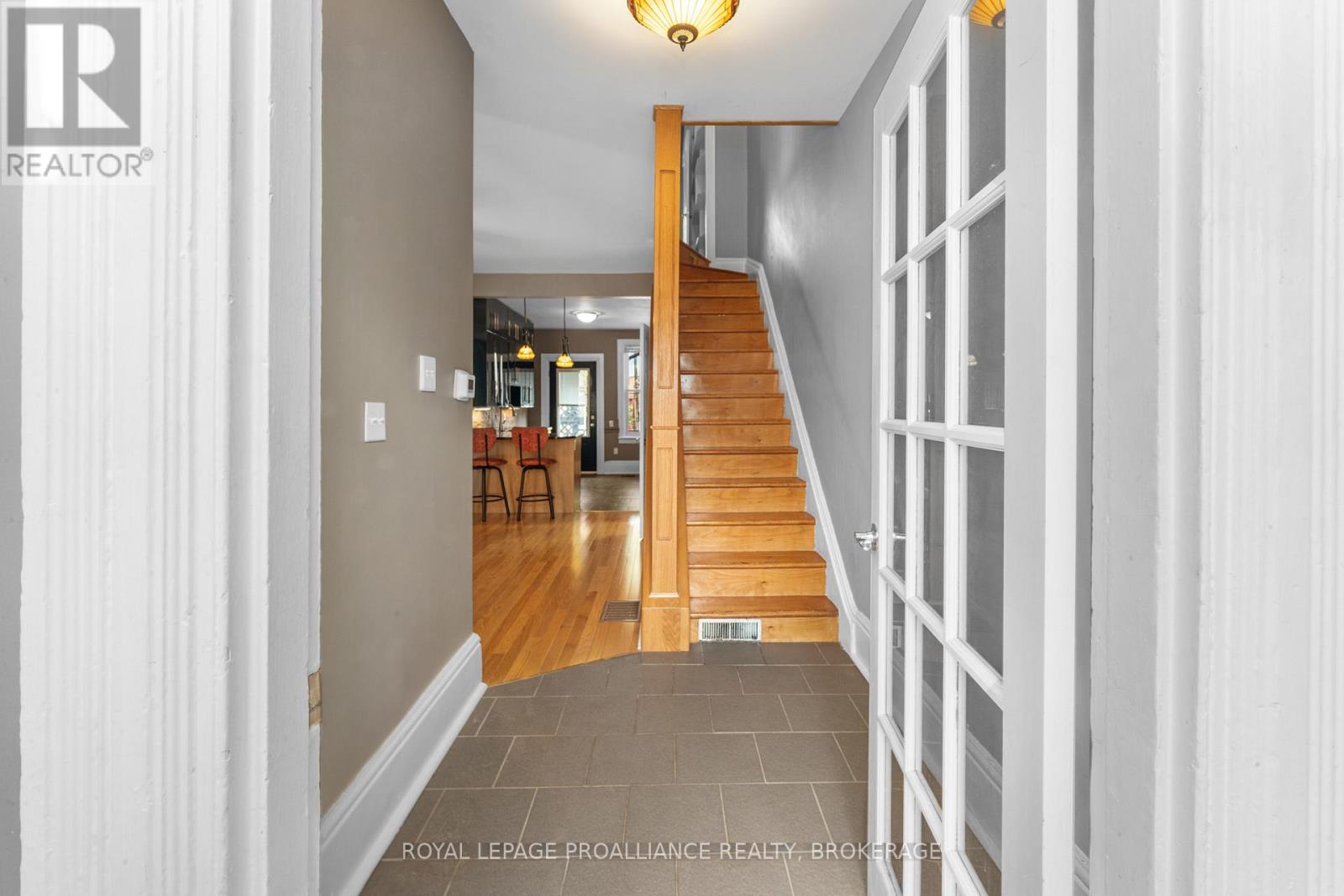 153 Montreal Street, Kingston, Ontario  K7K 3G2 - Photo 4 - X12471750