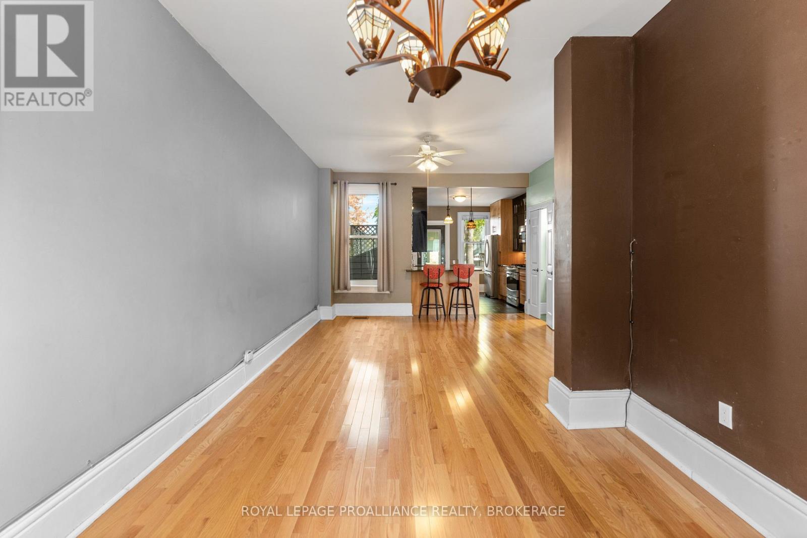 153 Montreal Street, Kingston, Ontario  K7K 3G2 - Photo 8 - X12471750