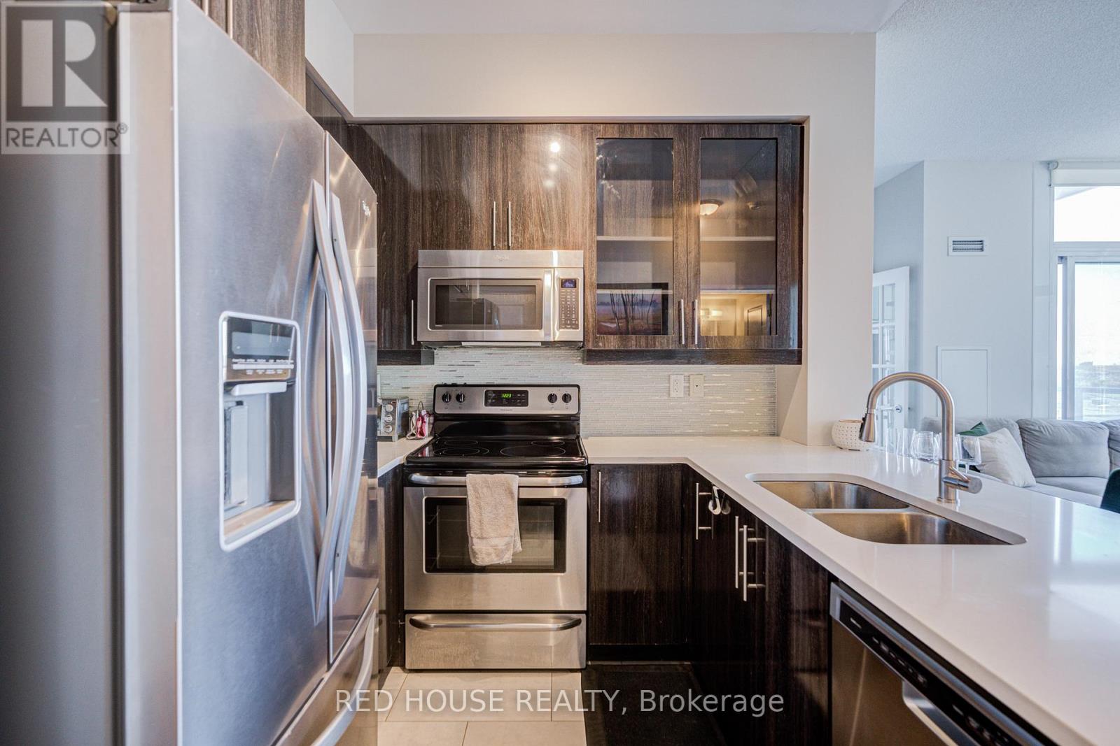 604 - 1185 The Queensway Avenue, Toronto, Ontario  M8Z 0C6 - Photo 8 - W12471630