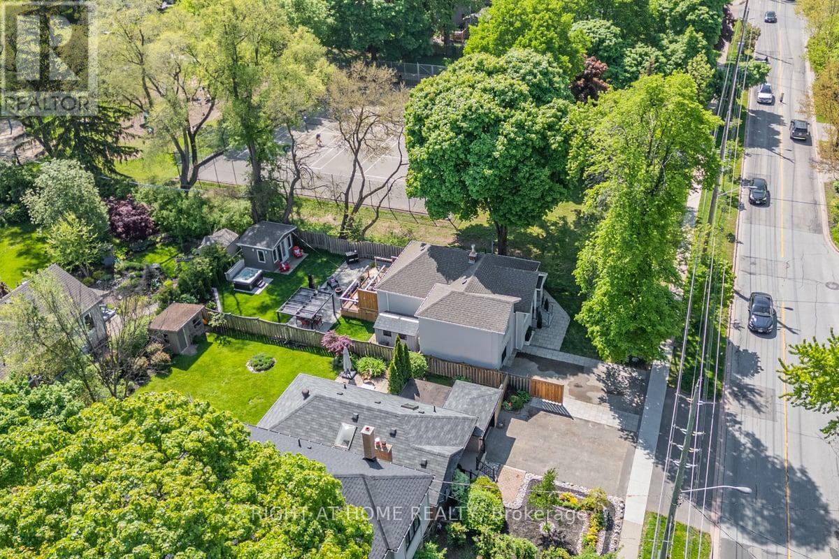 205 Prince Edward Drive S, Toronto, Ontario  M8Y 3X1 - Photo 47 - W12471640