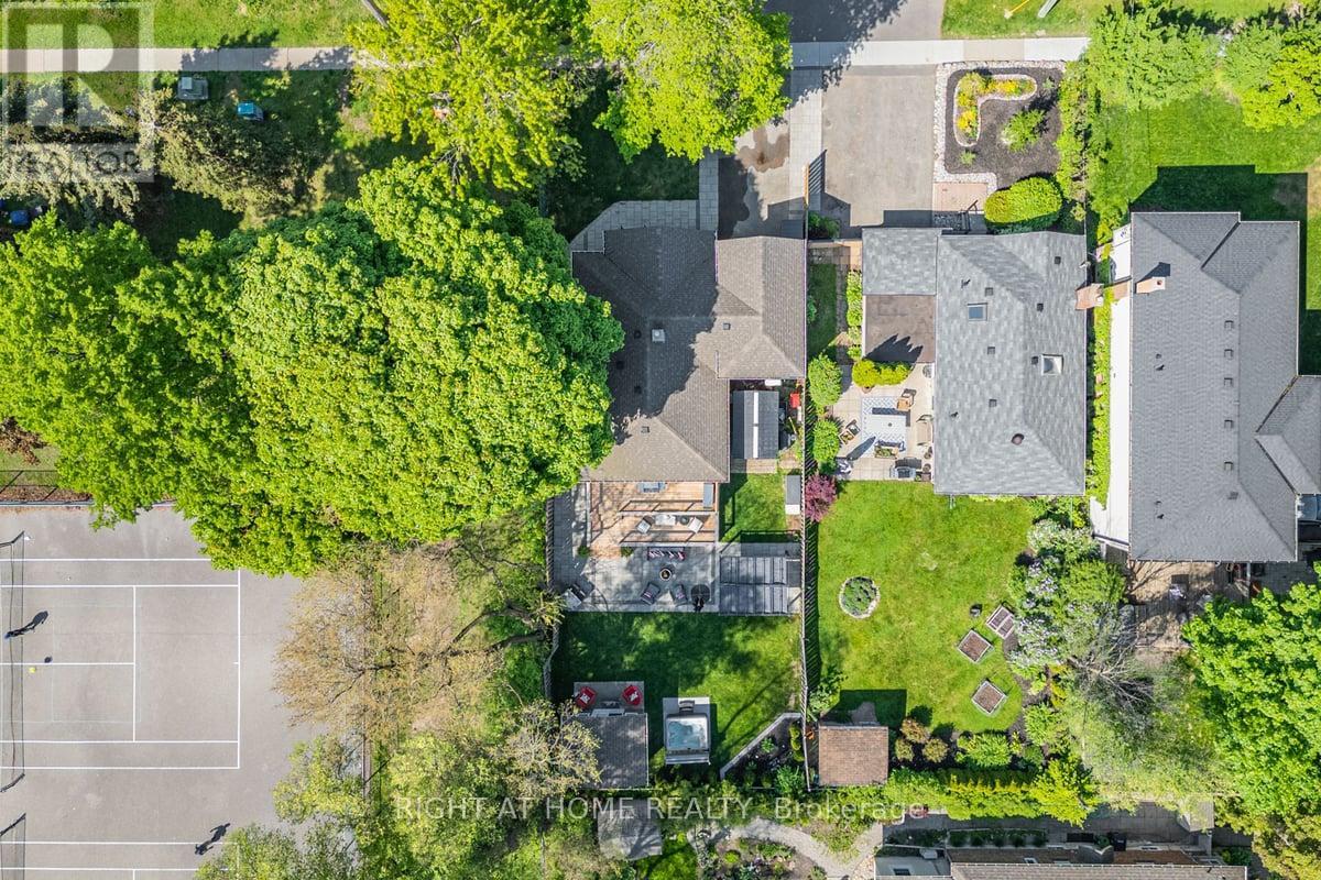 205 Prince Edward Drive S, Toronto, Ontario  M8Y 3X1 - Photo 48 - W12471640