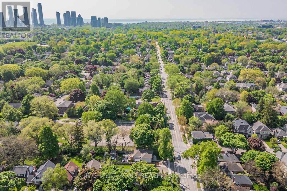 205 Prince Edward Drive S, Toronto, Ontario  M8Y 3X1 - Photo 50 - W12471640