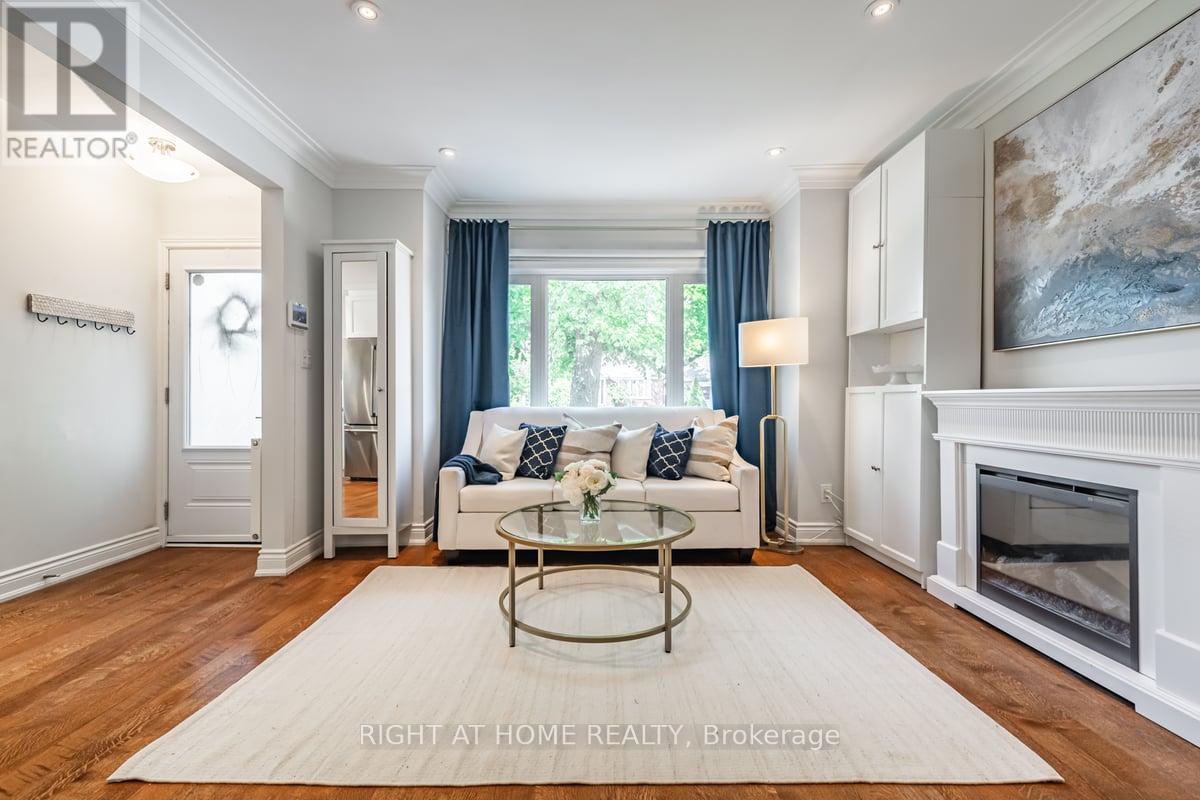 205 Prince Edward Drive S, Toronto, Ontario  M8Y 3X1 - Photo 6 - W12471640