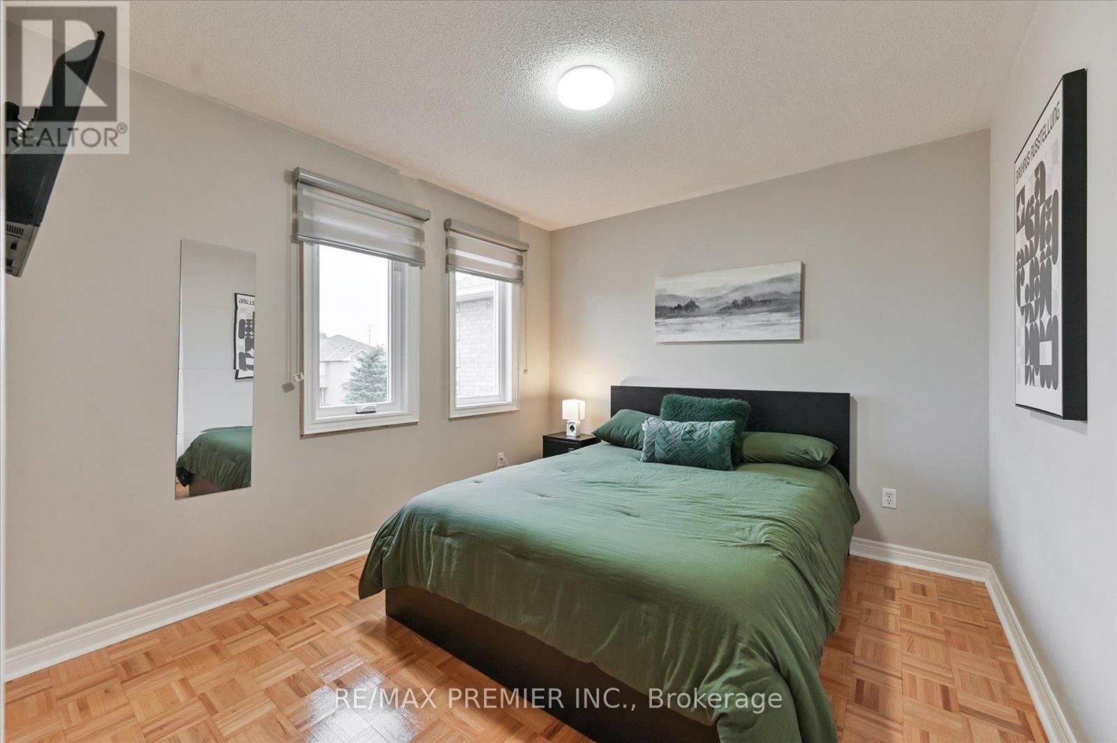 78 Archbury Circle, Caledon, Ontario  L7E 2H8 - Photo 24 - W12471642