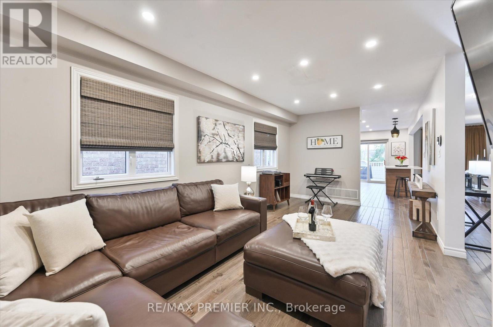 78 Archbury Circle, Caledon, Ontario  L7E 2H8 - Photo 6 - W12471642