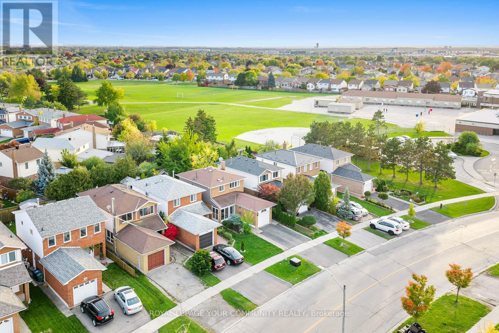 353 Rutherford Road N, Brampton, Ontario  L6V 3V9 - Photo 46 - W12471649