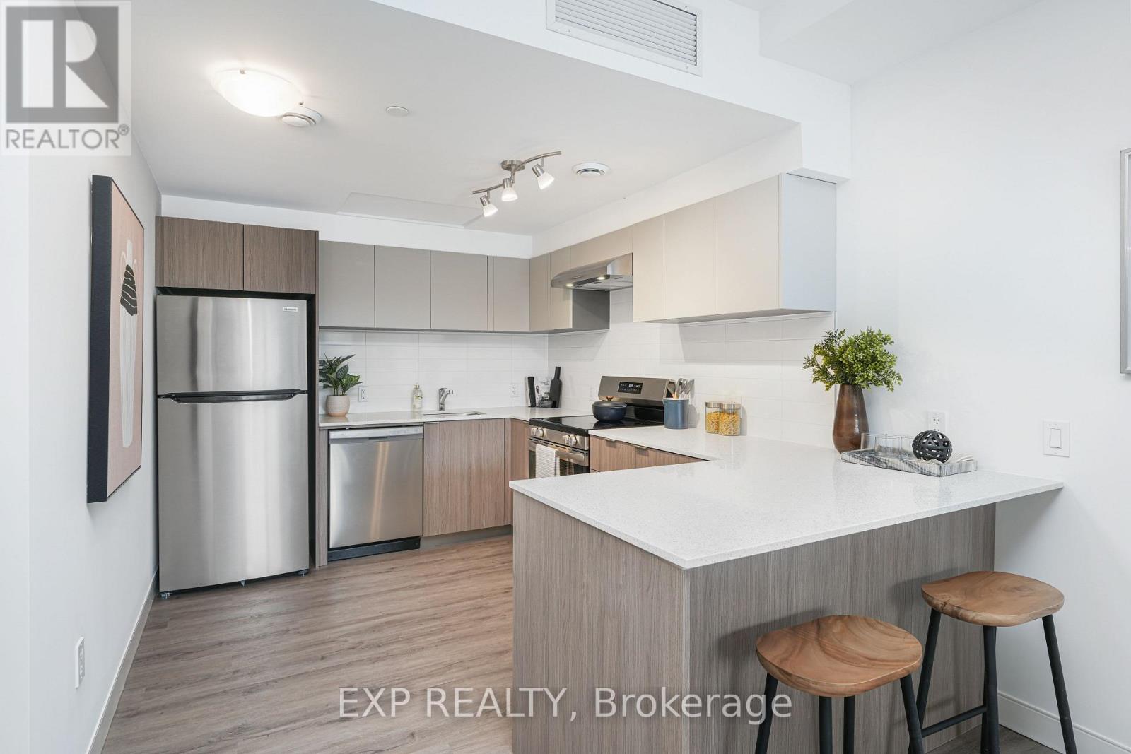 TH2 - 100 MANETT CRESCENT, Brampton, Ontario
