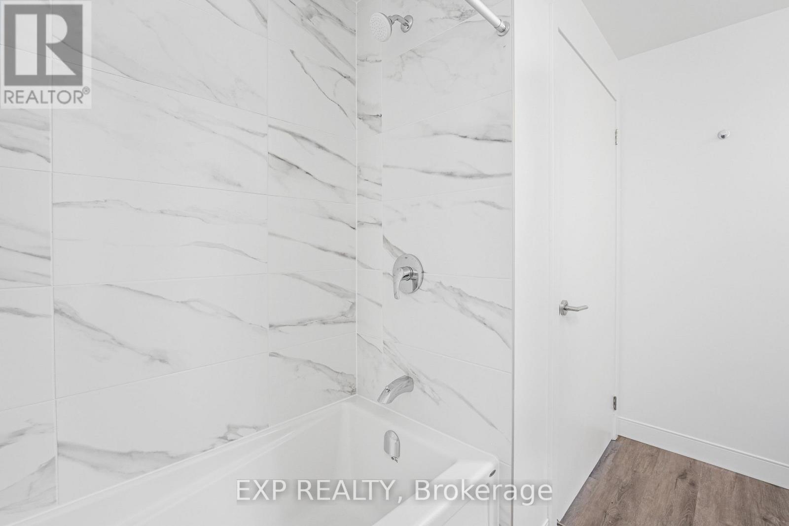 Th2 - 100 Manett Crescent, Brampton, Ontario  L6X 5R8 - Photo 17 - W12471670
