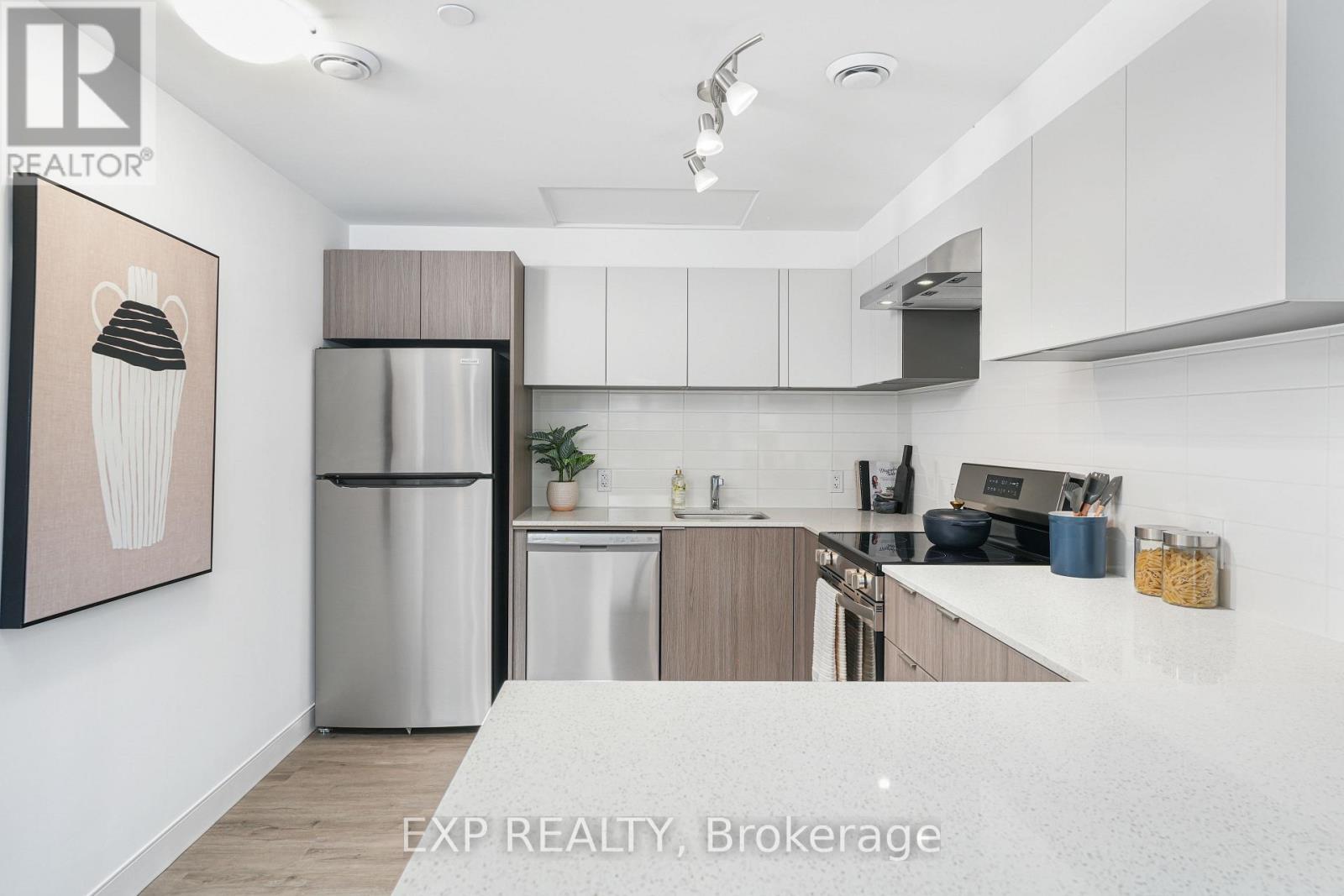 Th2 - 100 Manett Crescent, Brampton, Ontario  L6X 5R8 - Photo 3 - W12471670