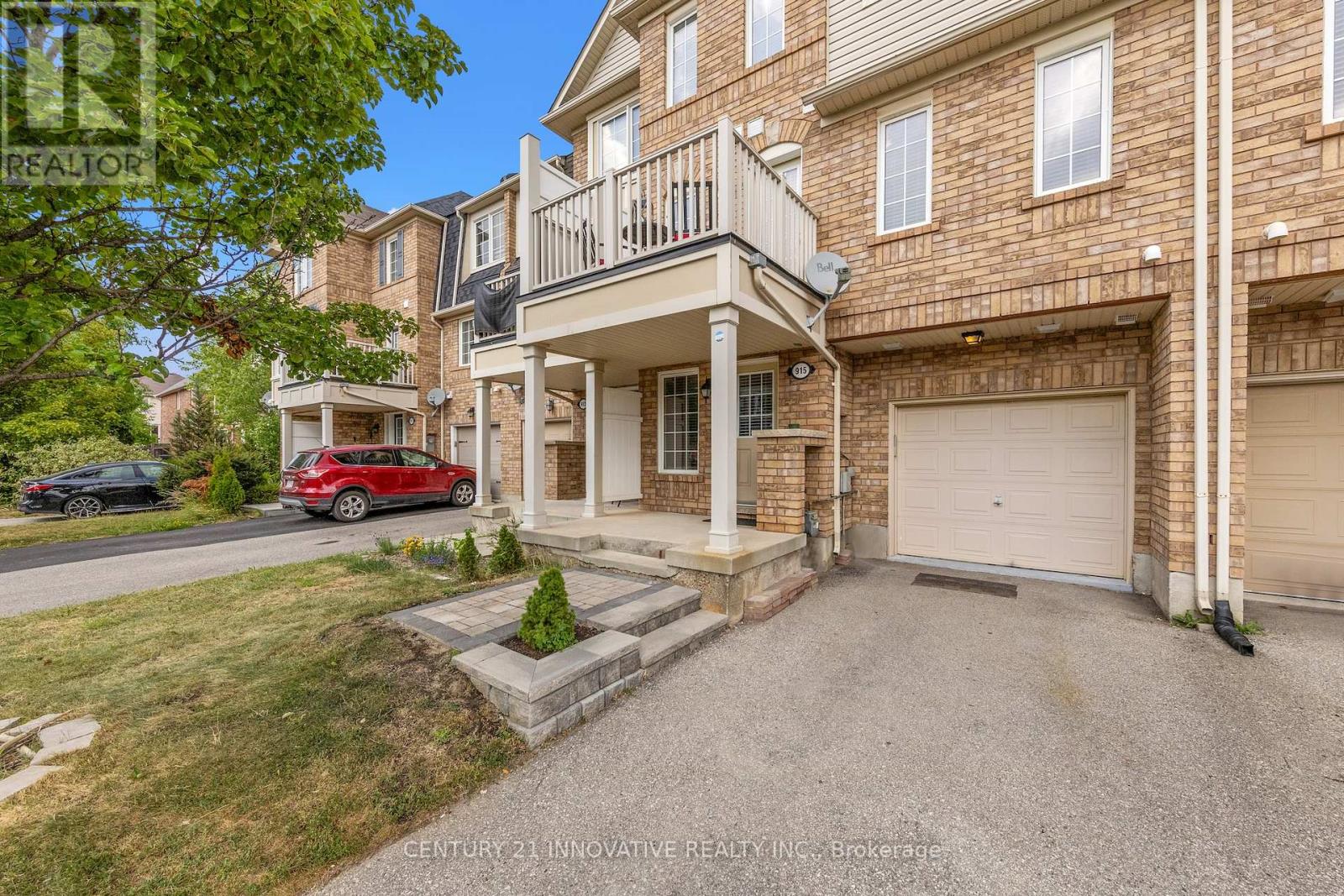 915 Hasselfeldt Heights, Milton, Ontario  L9T 0M4 - Photo 4 - W12471682