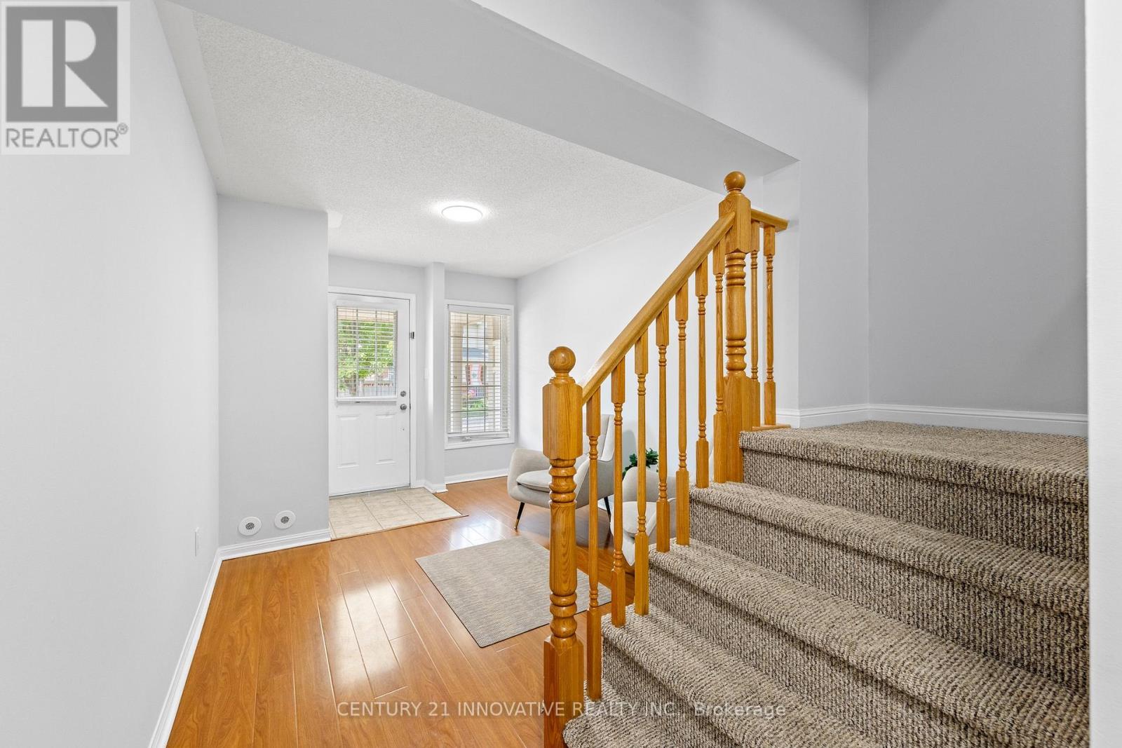 915 Hasselfeldt Heights, Milton, Ontario  L9T 0M4 - Photo 8 - W12471682