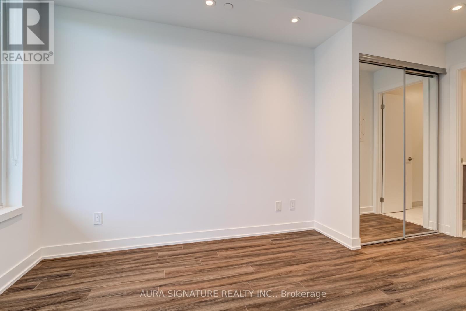 2205 - 1928 Lake Shore Boulevard W, Toronto, Ontario  M6S 0B1 - Photo 16 - W12471698