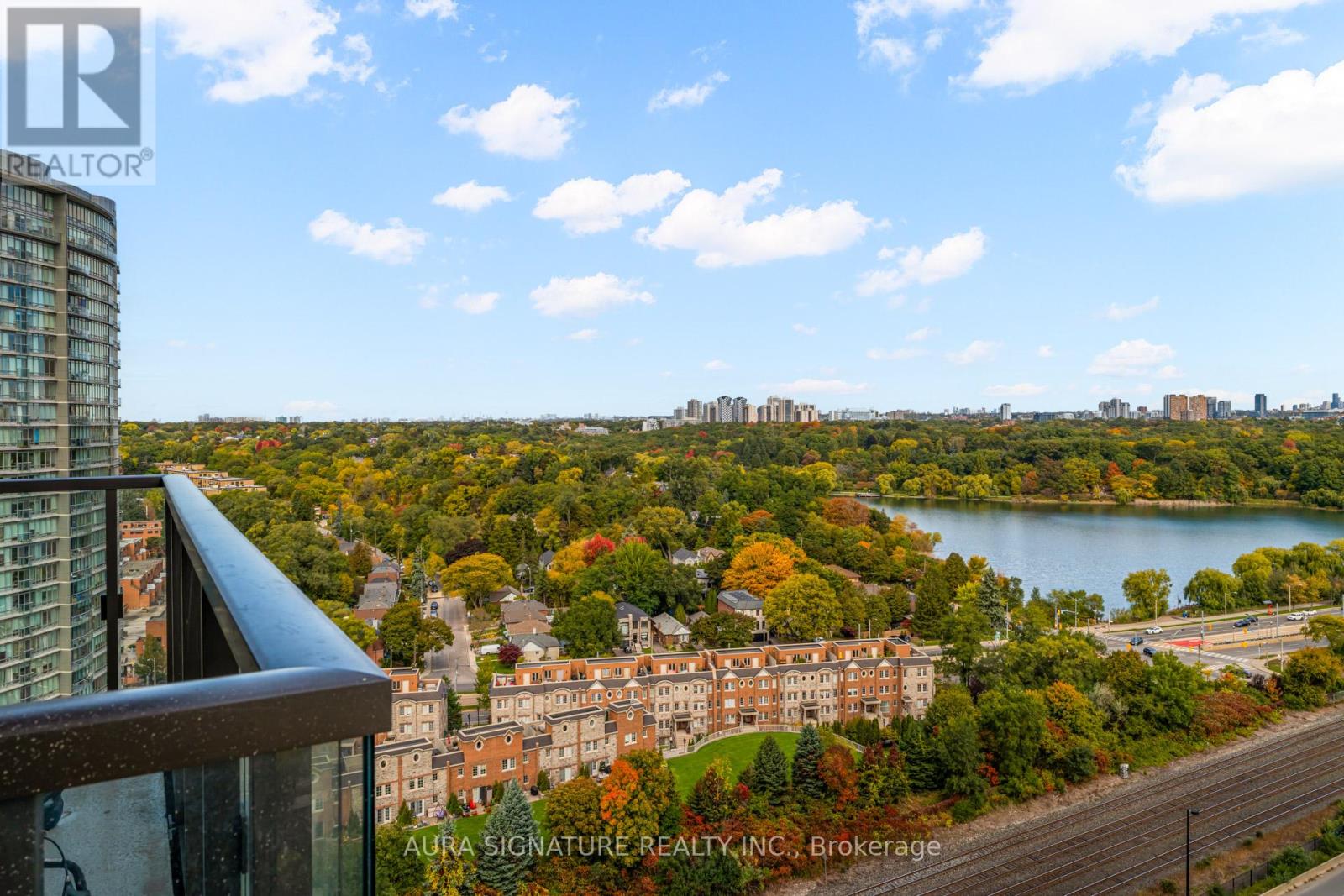 2205 - 1928 Lake Shore Boulevard W, Toronto, Ontario  M6S 0B1 - Photo 24 - W12471698