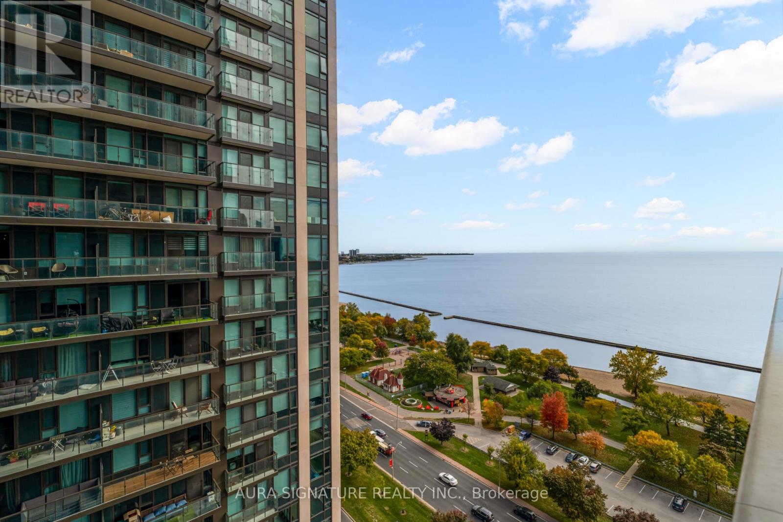 2205 - 1928 Lake Shore Boulevard W, Toronto, Ontario  M6S 0B1 - Photo 26 - W12471698