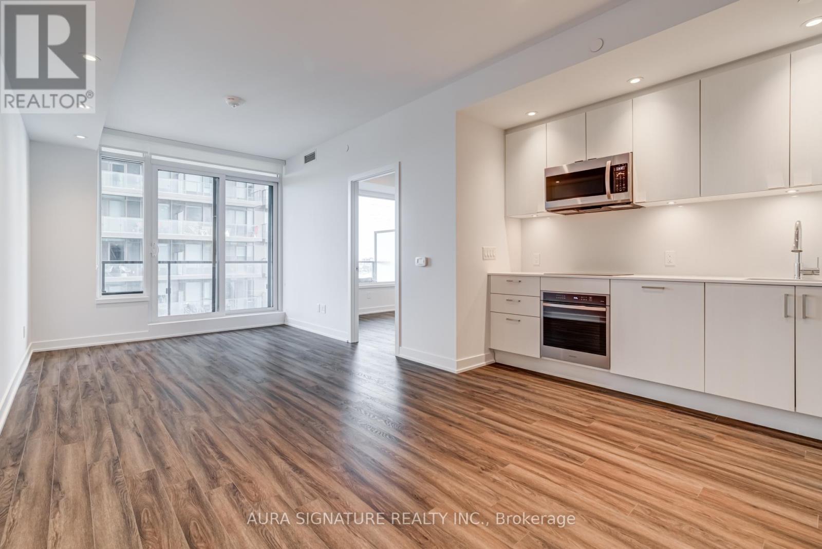 2205 - 1928 Lake Shore Boulevard W, Toronto, Ontario  M6S 0B1 - Photo 7 - W12471698