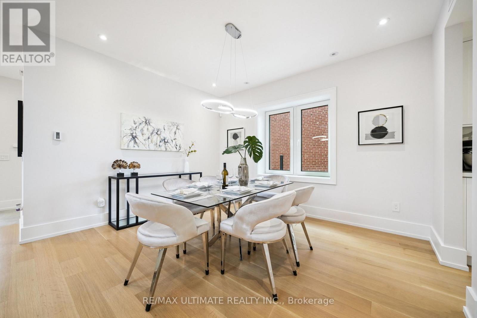212 Queenslea Avenue, Toronto, Ontario  M9N 2L6 - Photo 11 - W12471713