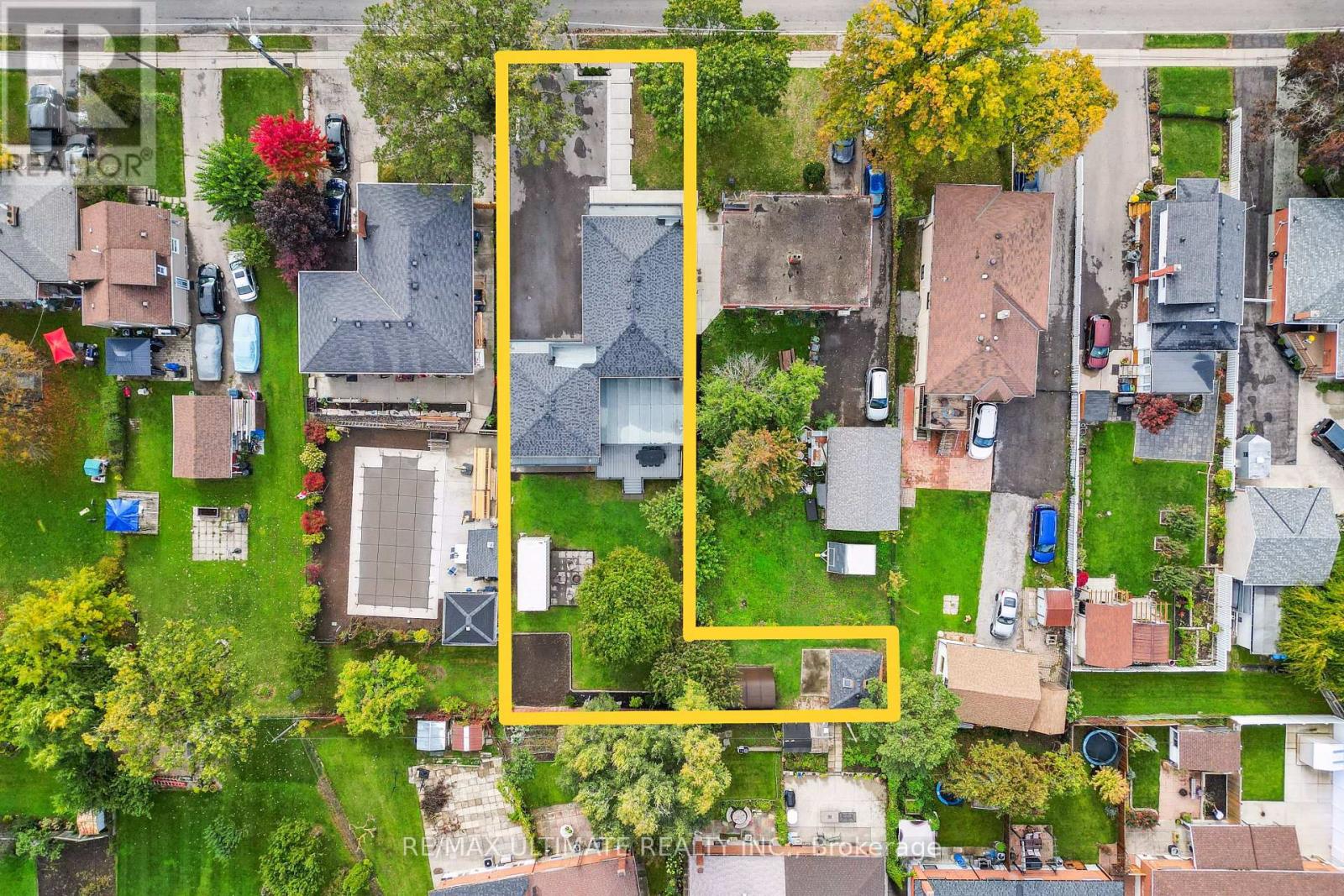 212 Queenslea Avenue, Toronto, Ontario  M9N 2L6 - Photo 2 - W12471713