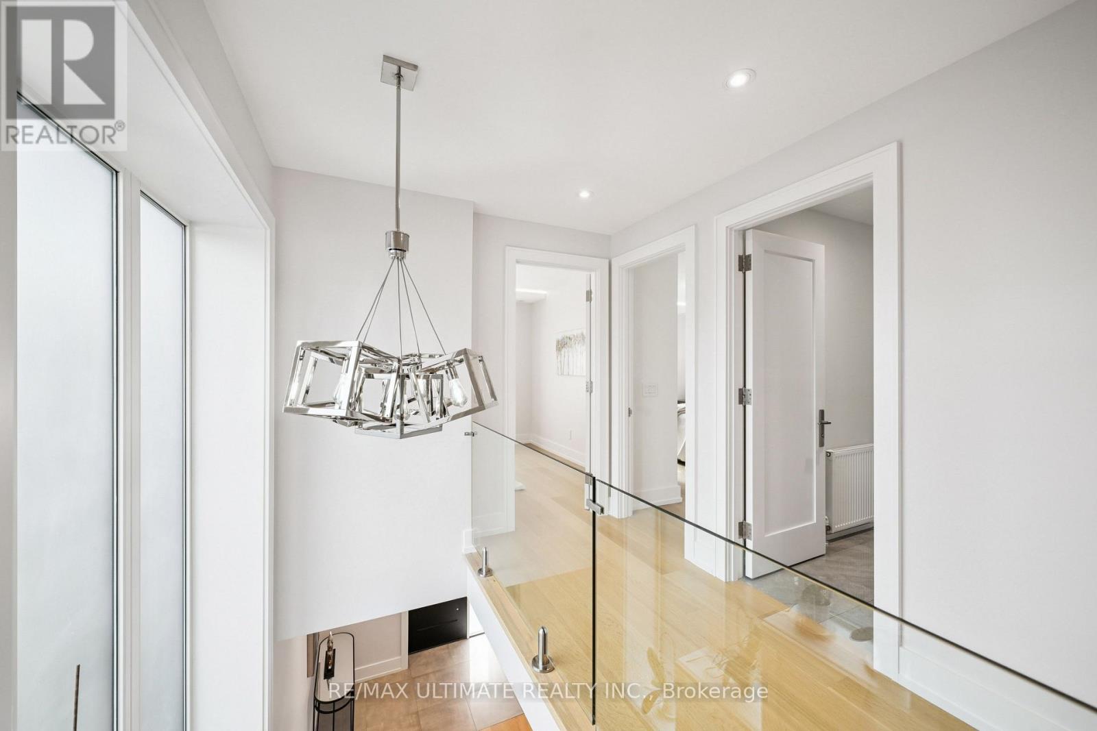 212 Queenslea Avenue, Toronto, Ontario  M9N 2L6 - Photo 28 - W12471713