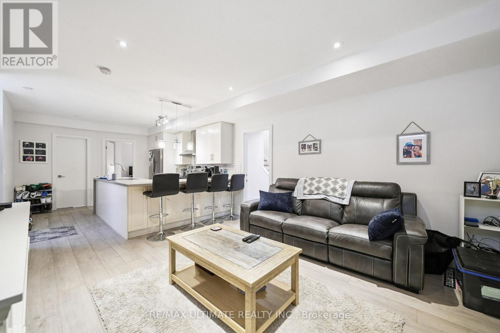 212 Queenslea Avenue, Toronto, Ontario  M9N 2L6 - Photo 36 - W12471713