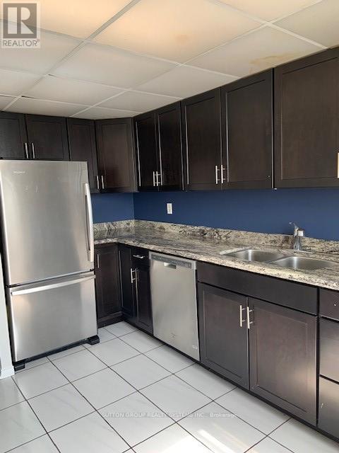 1604 - 115 Hillcrest Avenue, Mississauga, Ontario  L5B 3Y9 - Photo 15 - W12471721