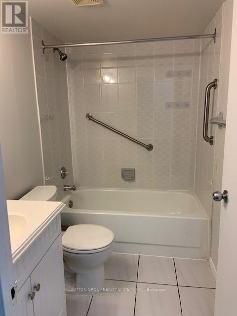 1604 - 115 Hillcrest Avenue, Mississauga, Ontario  L5B 3Y9 - Photo 23 - W12471721