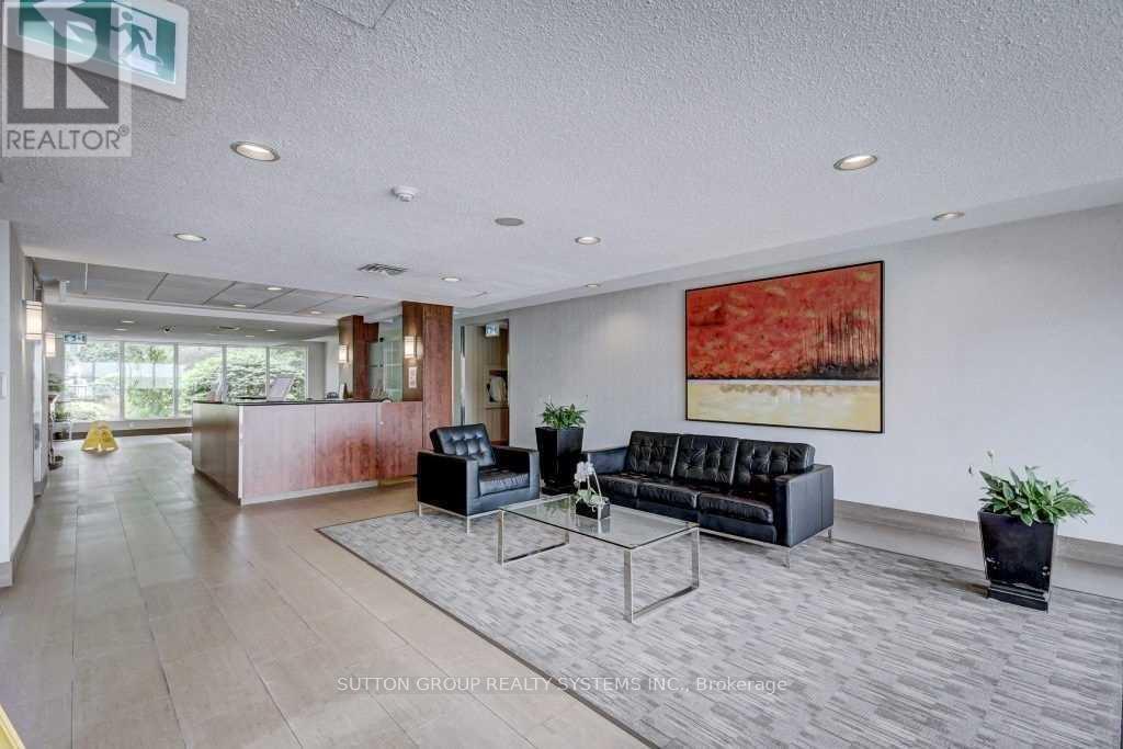 1604 - 115 Hillcrest Avenue, Mississauga, Ontario  L5B 3Y9 - Photo 24 - W12471721