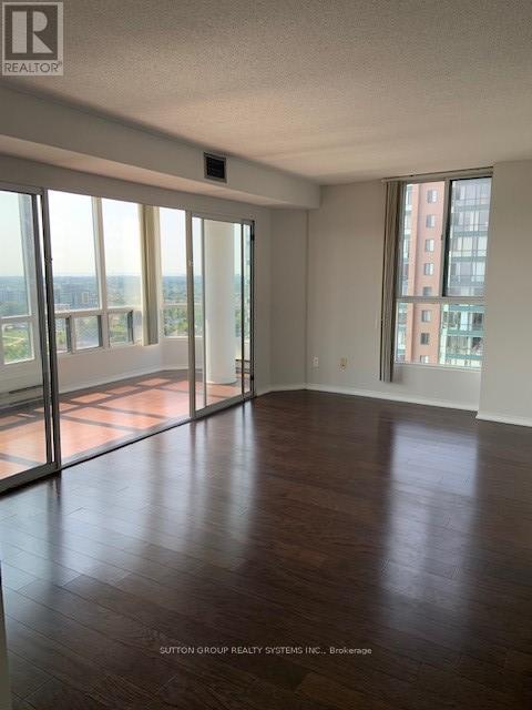 1604 - 115 Hillcrest Avenue, Mississauga, Ontario  L5B 3Y9 - Photo 5 - W12471721