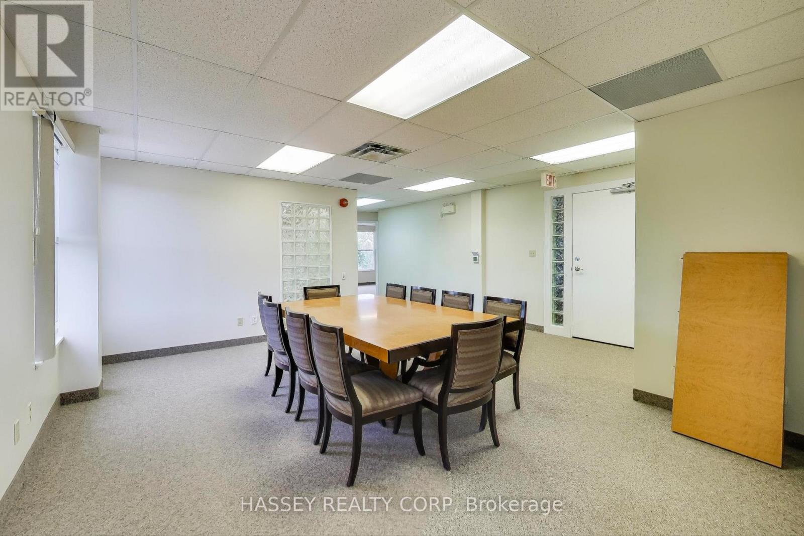 201 - 4 Checkley Street, Barrie (City Centre), Ontario  L4N 1W1 - Photo 12 - S12357581