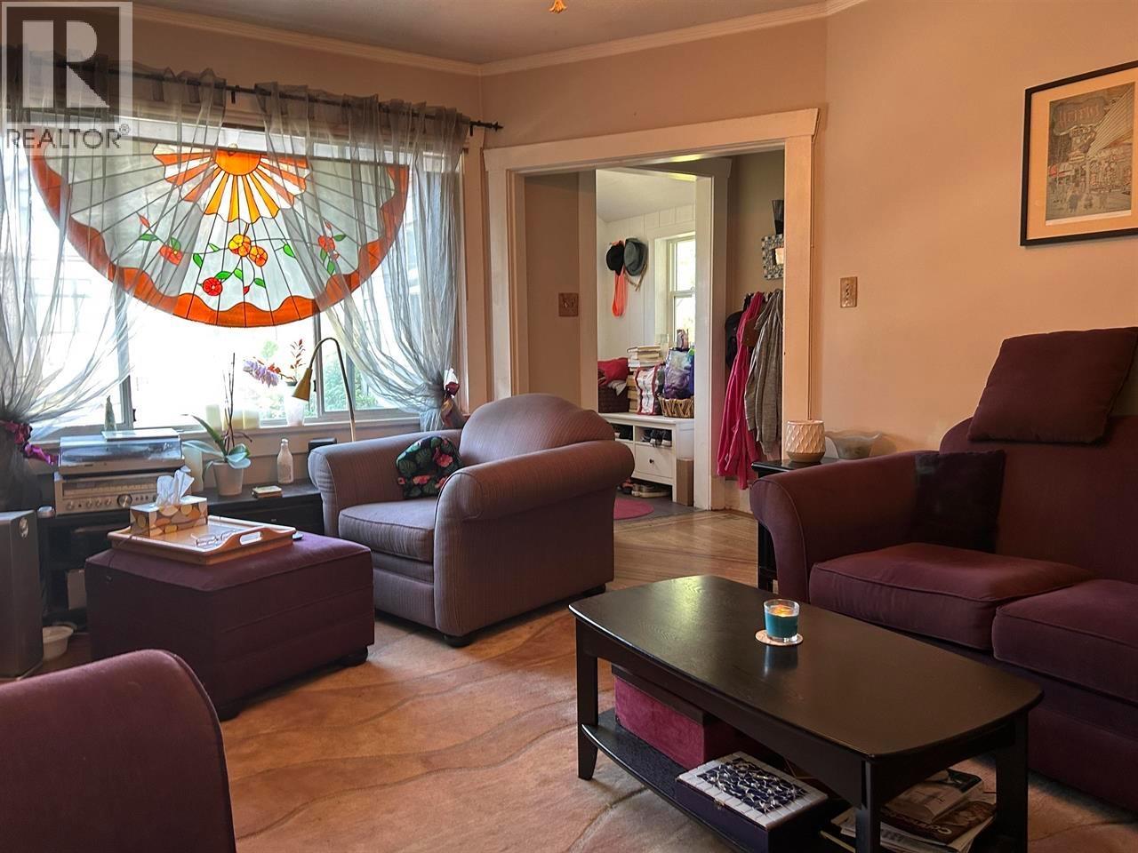 3474 Franklin Street, Vancouver, British Columbia  V5K 1Y3 - Photo 3 - R3056896