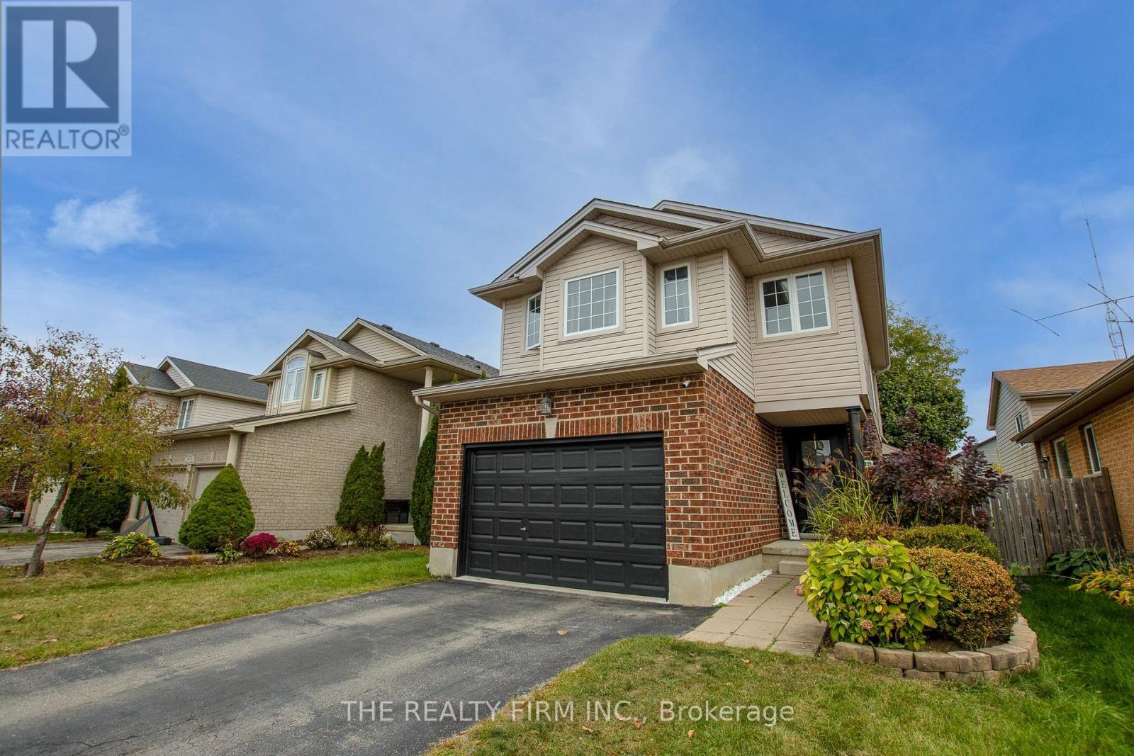1769 Bayswater Crescent, London North, Ontario  N6G 5M9 - Photo 3 - X12471751