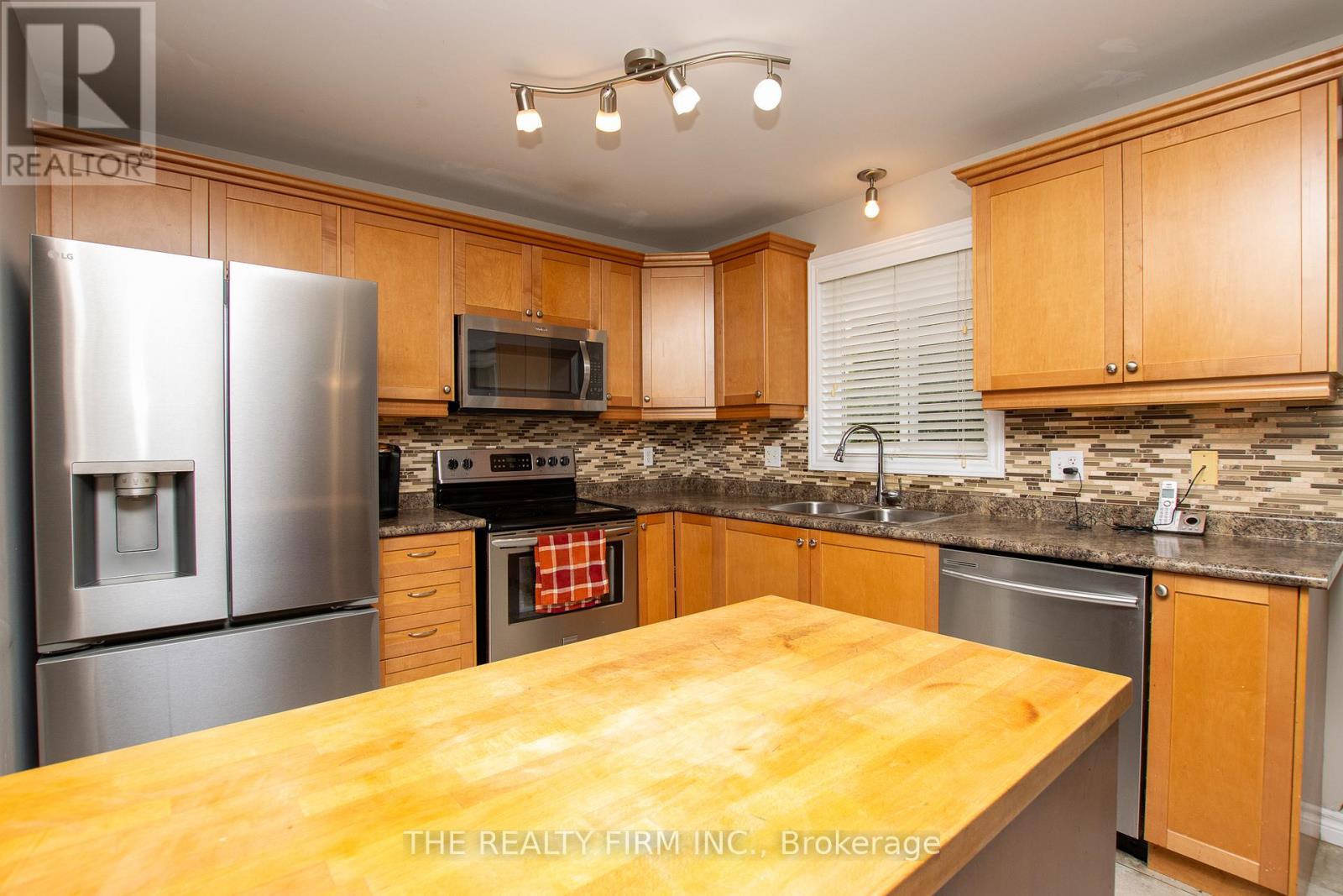 1769 Bayswater Crescent, London North, Ontario  N6G 5M9 - Photo 9 - X12471751
