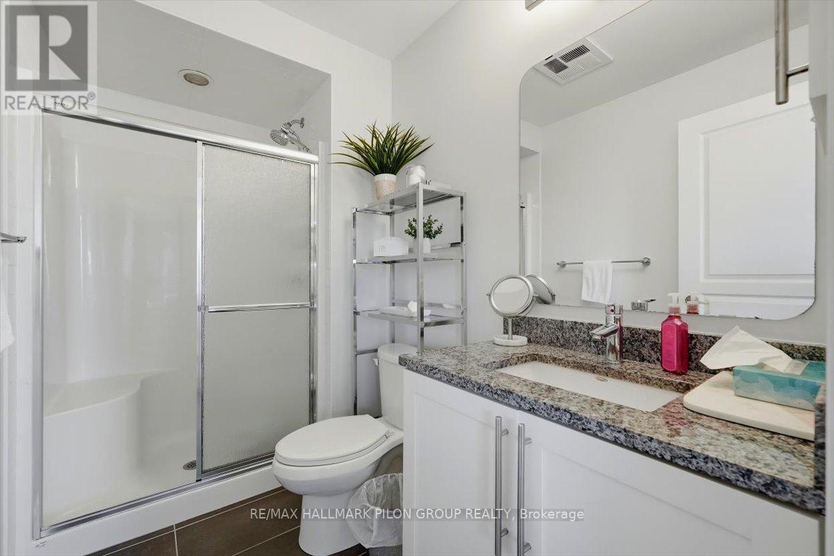 413 - 238 Besserer Street, Ottawa, Ontario  K1N 6B1 - Photo 14 - X12471745